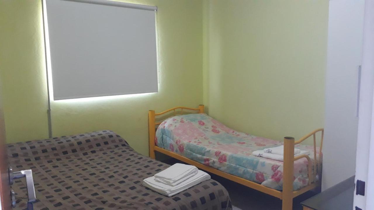 Hostel Puerta De Hierro Villa Alsina Ngoại thất bức ảnh