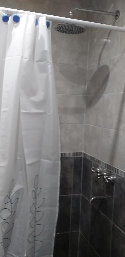 Hostel Puerta De Hierro Villa Alsina Ngoại thất bức ảnh